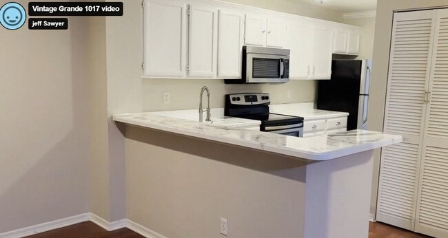 Building Photo - 4001 Crockers Lake Blvd