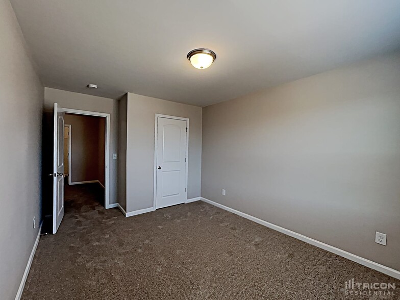 Building Photo - 78 Lyman Lake Rd