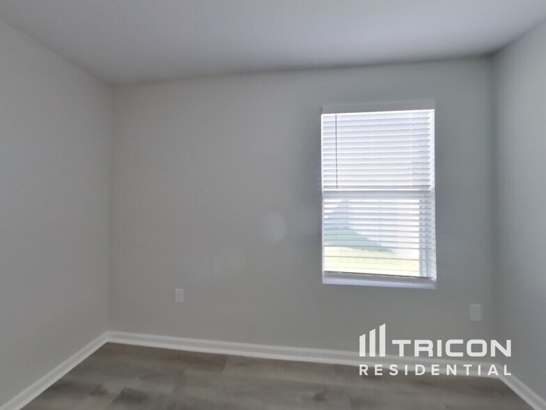 Building Photo - 95167 Timberlake Dr