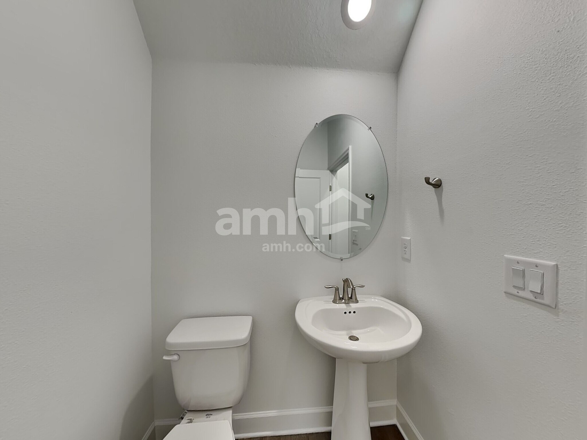 Building Photo - 16632 Cheyanne Ct