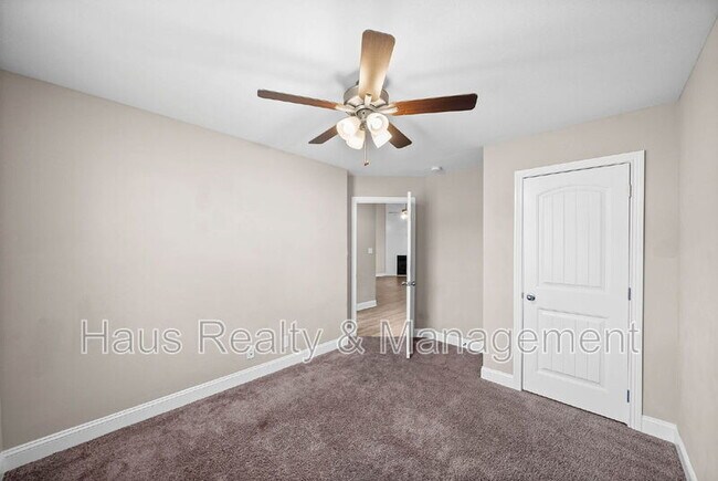 Building Photo - 314 Lugano Ln