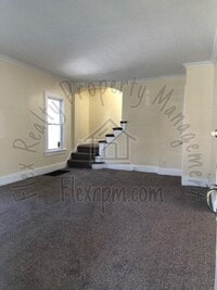 Building Photo - House for rent near the campus of UT