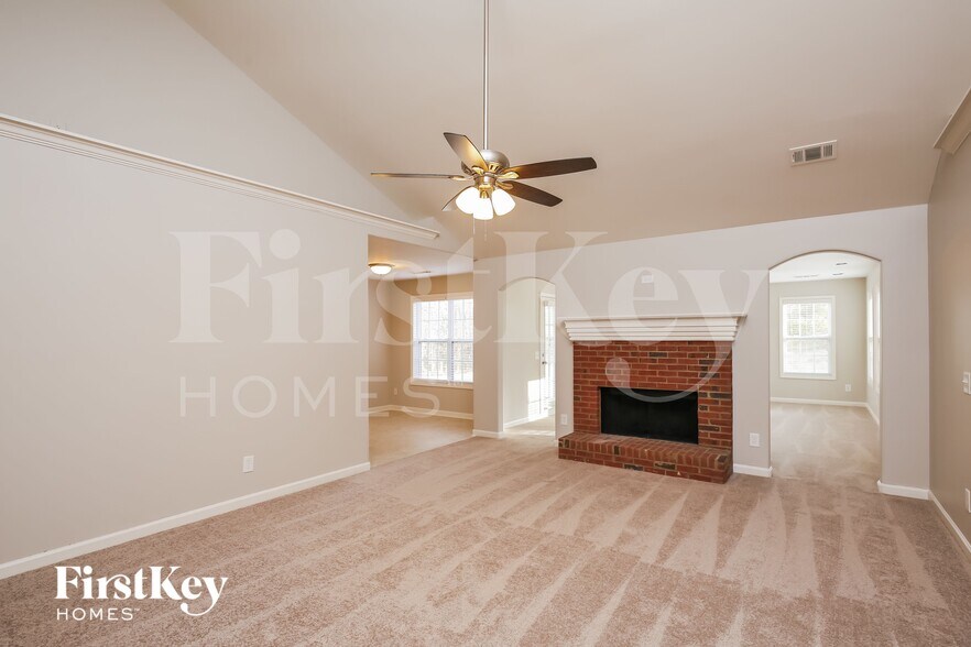 Building Photo - 63 Righteous Path