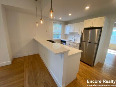 Primary Photo - 60 Newton St