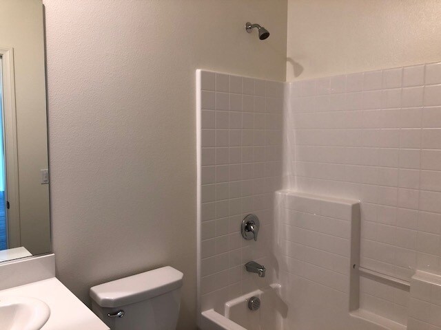 Building Photo - Like New- Home In Menifee!!!