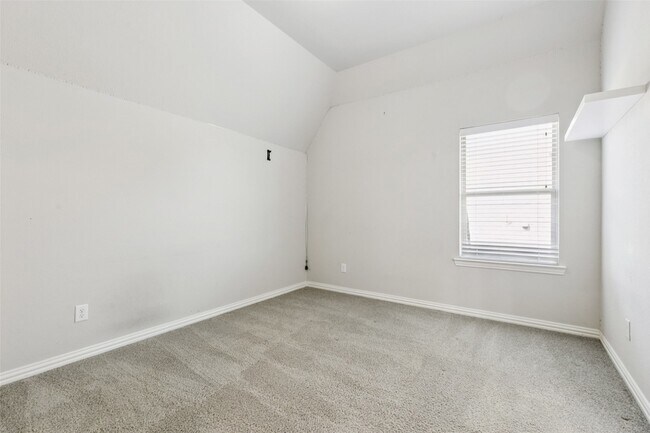 Building Photo - 3432 Belterra Dr