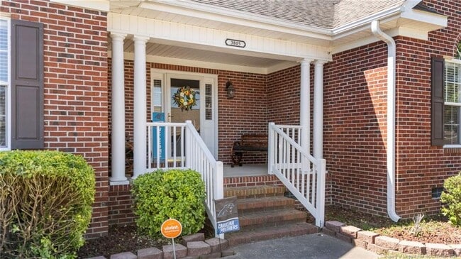 Building Photo - 3805 Sunchase Dr