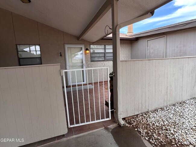 Building Photo - 3228 Isla Cocoa Ln