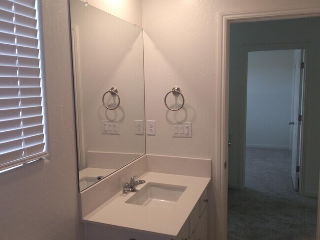Building Photo - 6460 E Malbec Dr