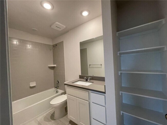 Building Photo - 5404 Cobalt Canopy Bend