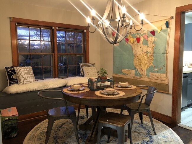 Building Photo - 3608 S Haven Rd