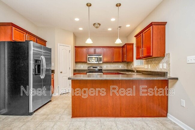 Building Photo - 450 Roanoke Dr