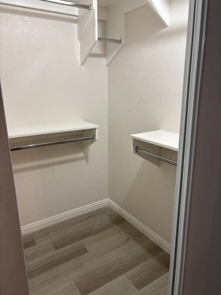 Building Photo - 2200 S Fort Apache Rd