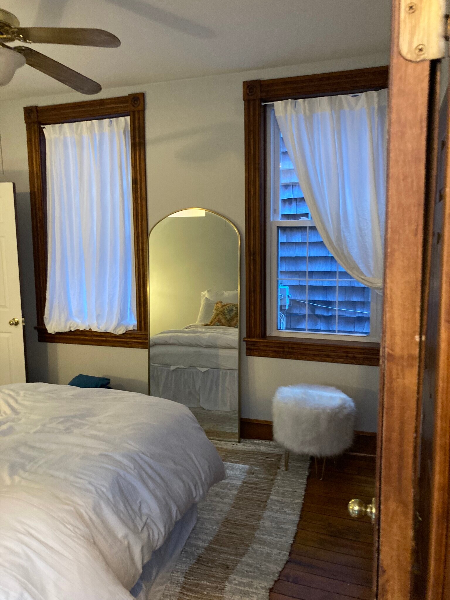 Bedroom - 50 Cornhill St
