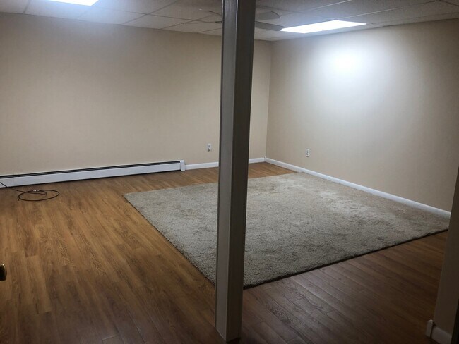 Building Photo - 1390 Adriel Drive