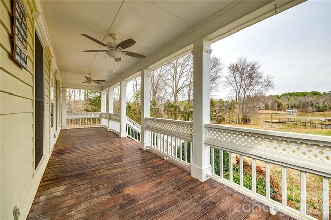 Building Photo - 1739 Old Clay Hill Rd