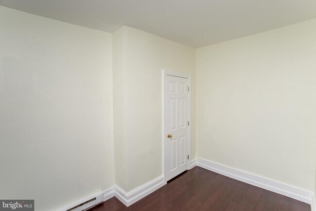 Building Photo - 2043 Gerritt St