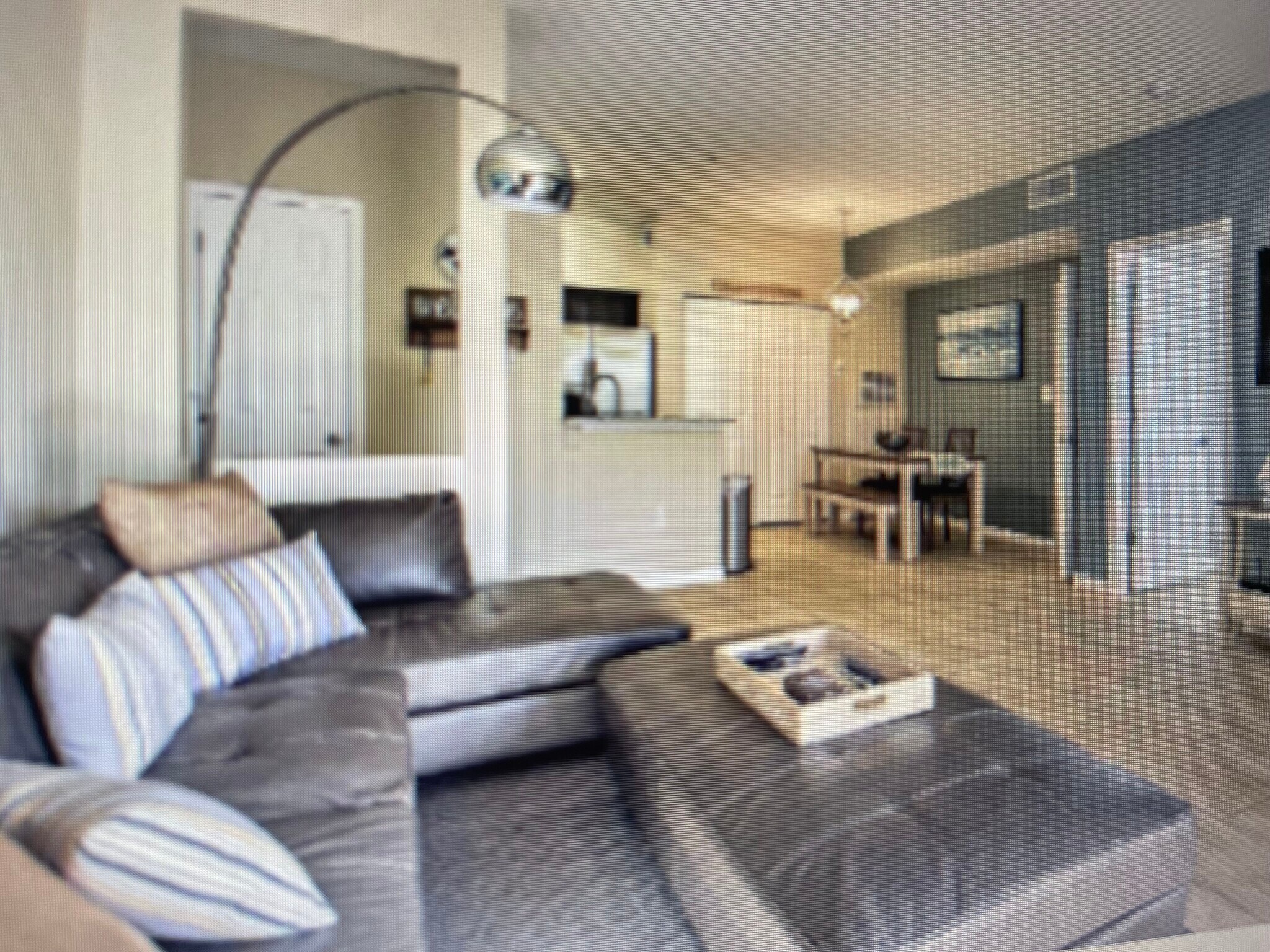 Building Photo - 822 Camargo Way