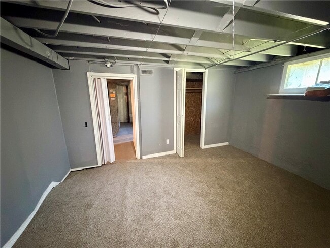 Building Photo - 7121 Lamont Dr