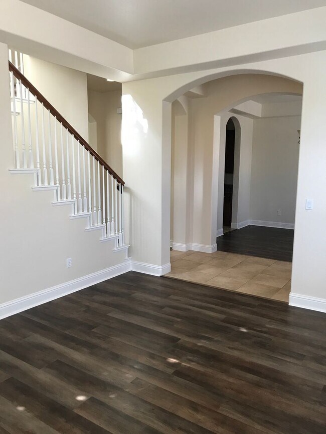 Building Photo - Two Story Home in Somersett Vue Community