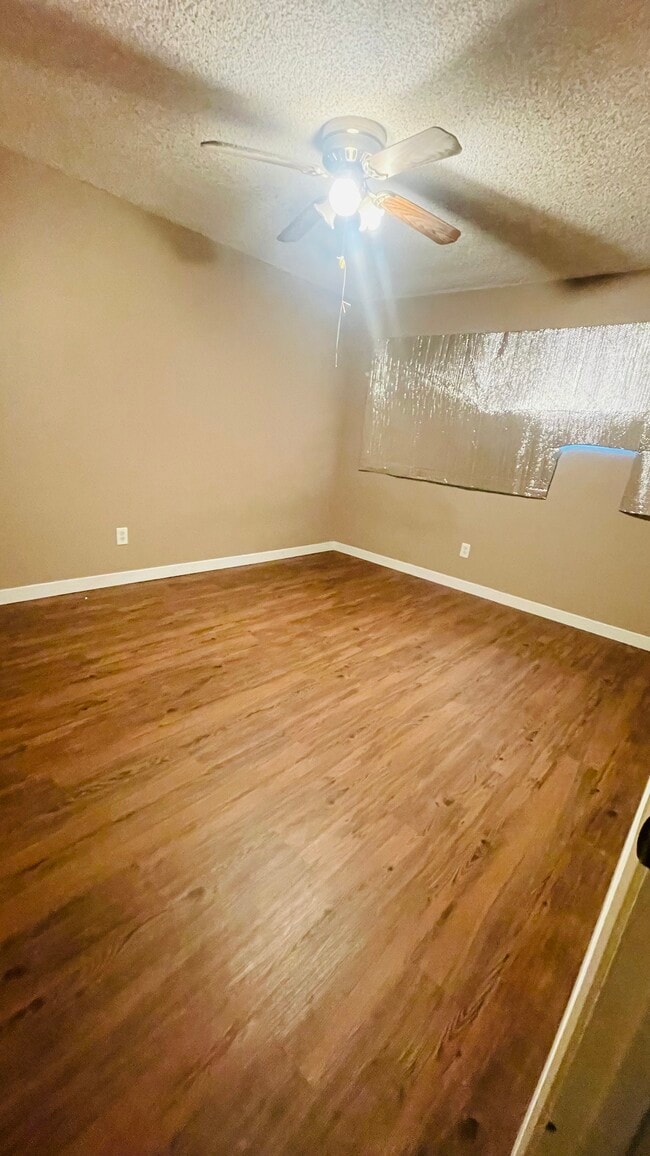 Building Photo - 27295 Vista Ave