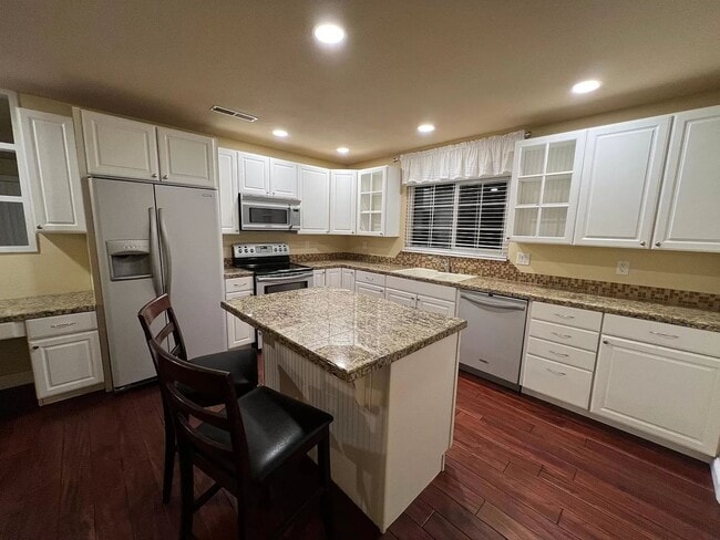 Building Photo - 10528 Coloma Rd