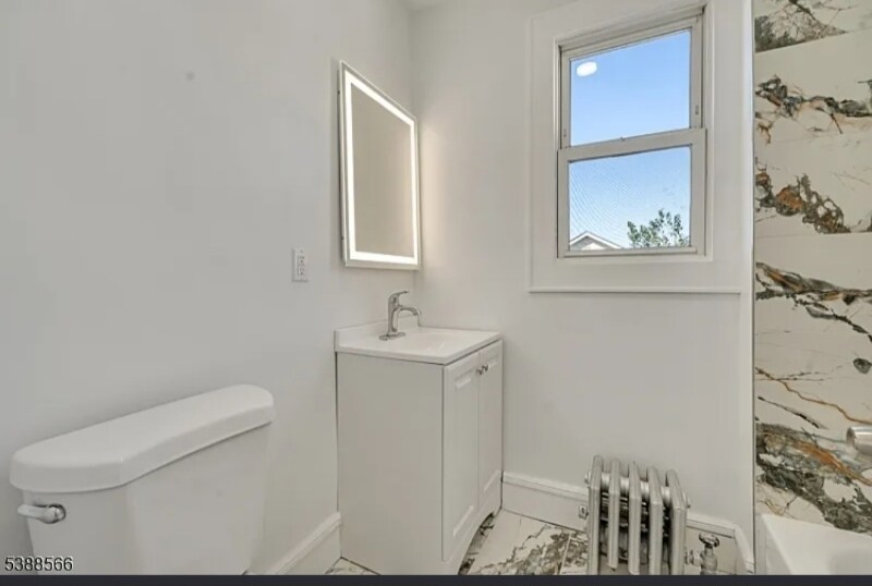 Building Photo - 21 Huntington Terrace