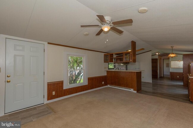 Building Photo - 126 Fabric Dr