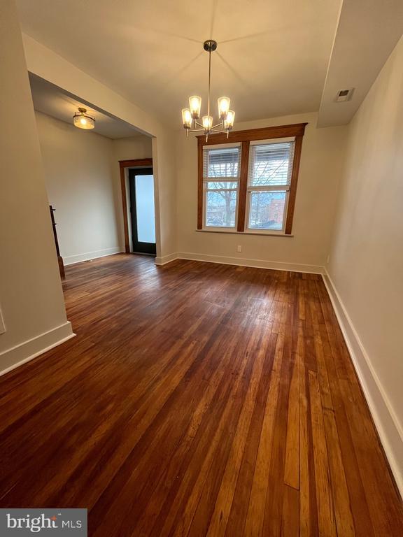 Building Photo - 1268 Neal St NE