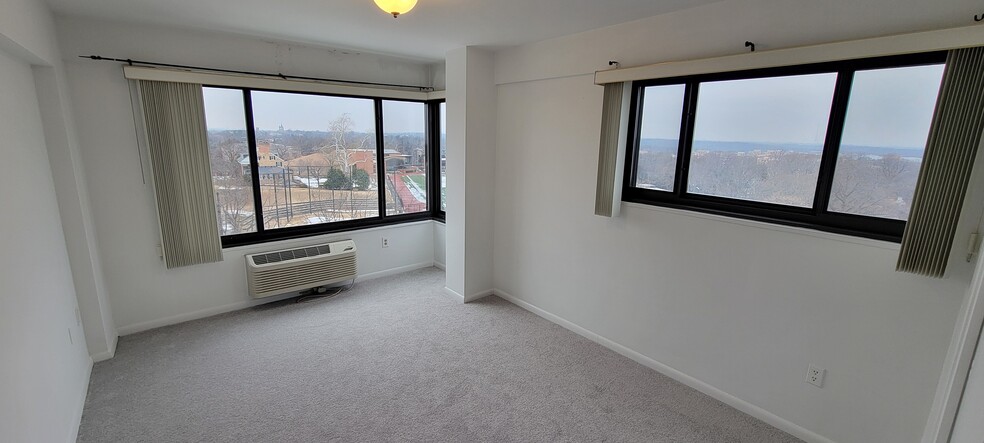 Bedroom - 3601 Wisconsin Ave NW