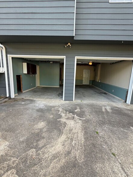 Building Photo - 4213 New Towne Dr