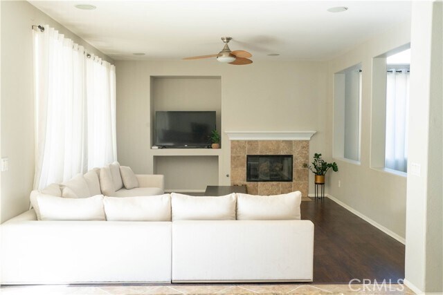 Building Photo - 36719 Torrey Pines Dr