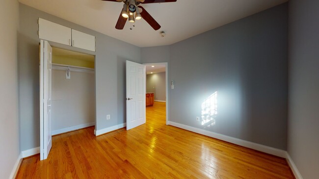 Building Photo - Modern 1 bedroom unit in Bloomingdale/Ecki...