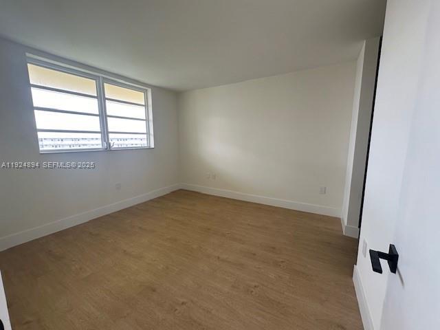 Building Photo - 2930 Point E Dr