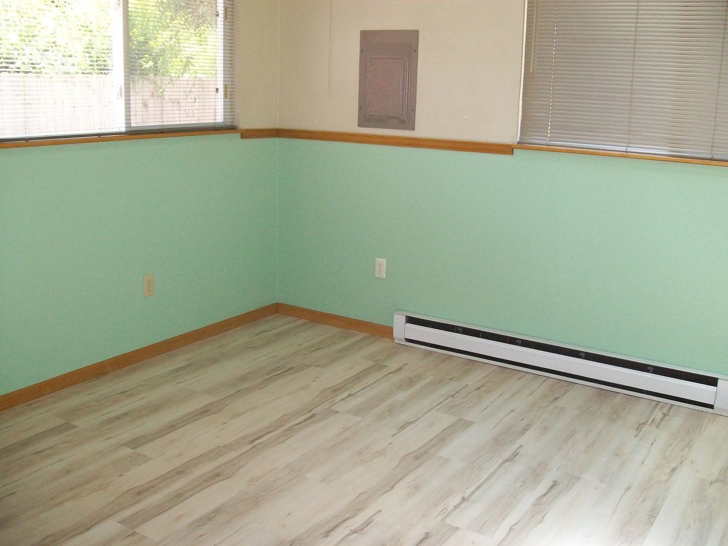 Building Photo - 2615 21st Ave