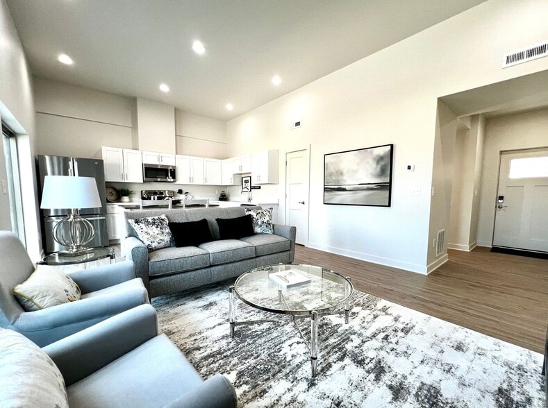 Building Photo - Concord Villas