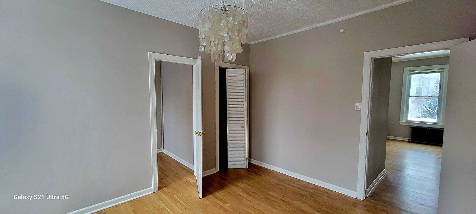 Building Photo - 677 Leonard St