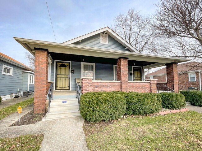 Building Photo - 867-867 N Linwood Ave