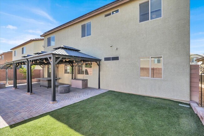 Building Photo - 6732 Journey Hills Ct