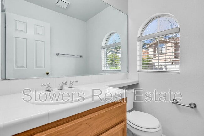 Building Photo - 116 Foxglove Ln