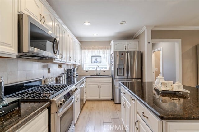 Building Photo - 3302 Paraiso Way