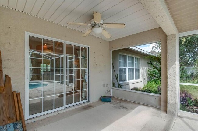 Building Photo - 16791 SW 30th Avenue Rd