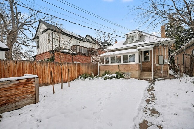 Building Photo - 2 Bed 2 Bath Home for Rent In Wash Park area!