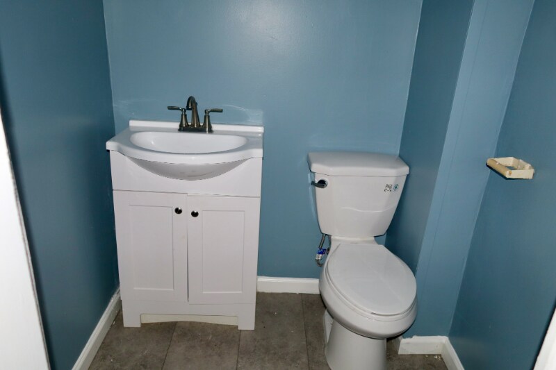 Building Photo - 2441 Hord Ave