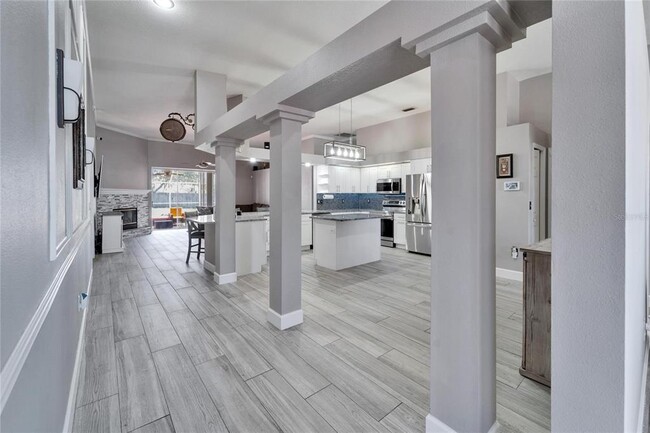 Building Photo - 18507 Country Crest Pl