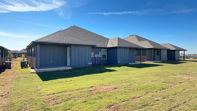 Building Photo - 1217 NW 113th St