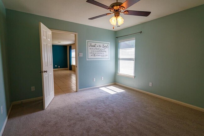 Building Photo - 12115 Estelle Ln