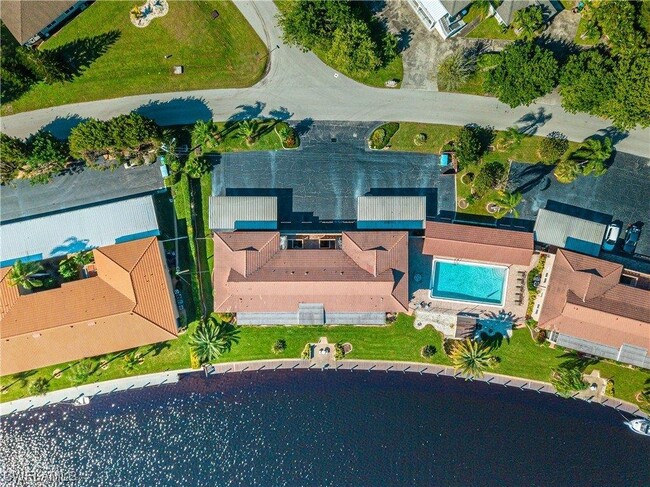 Building Photo - 416 Tudor Dr