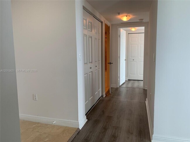 Building Photo - 1745 E Hallandale Beach Blvd