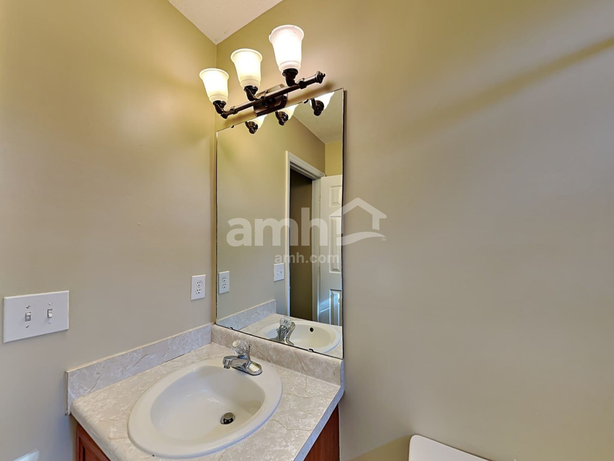 Building Photo - 4405 Moss Spring Dr